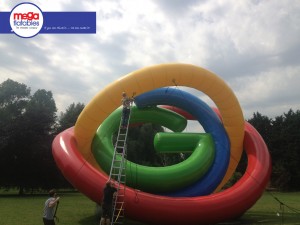 Testing the Giant inflatable logo