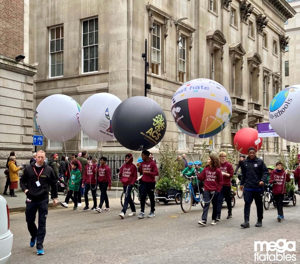 Inflatable parade spheres