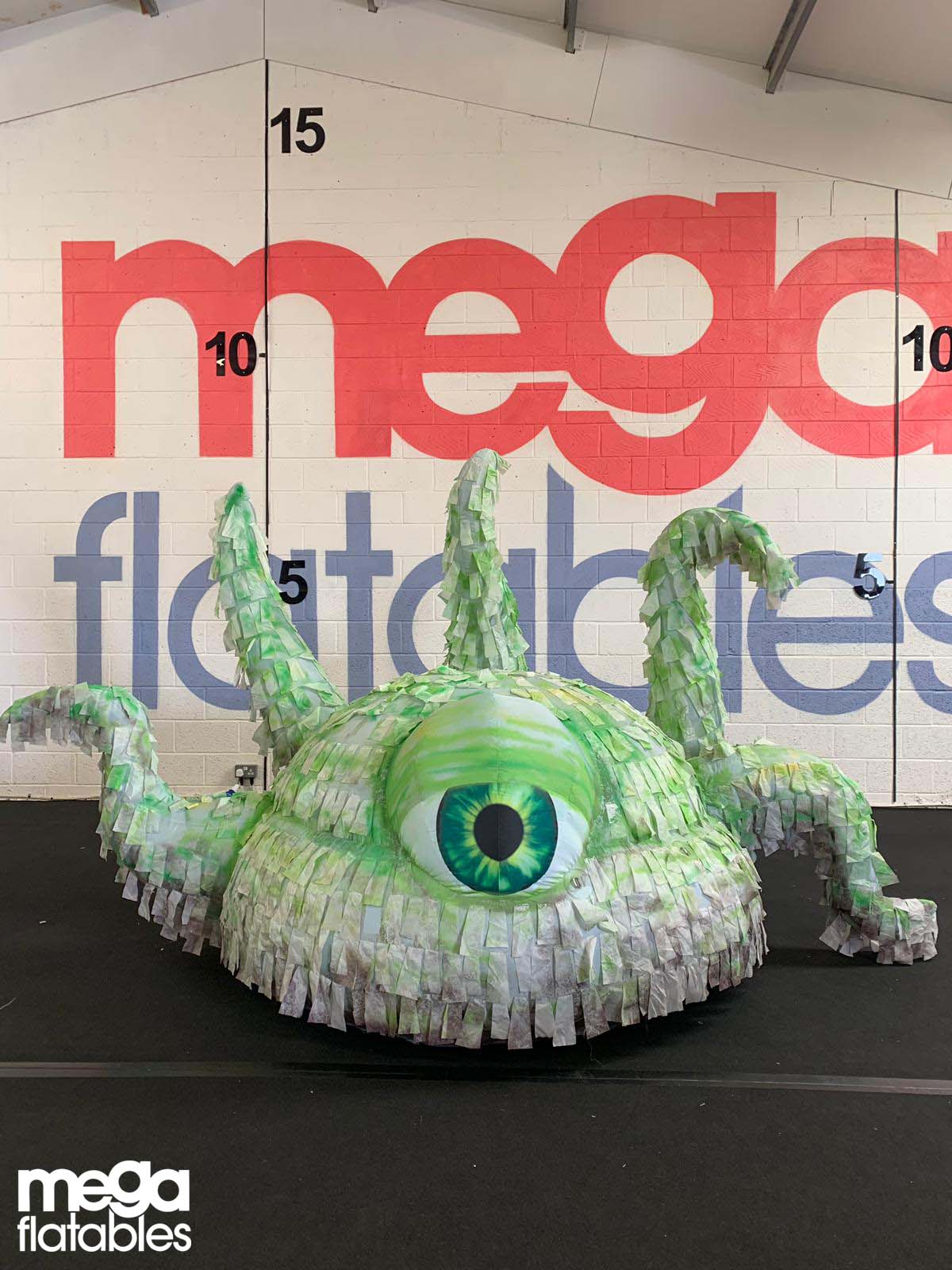 Giant monster Inflatable