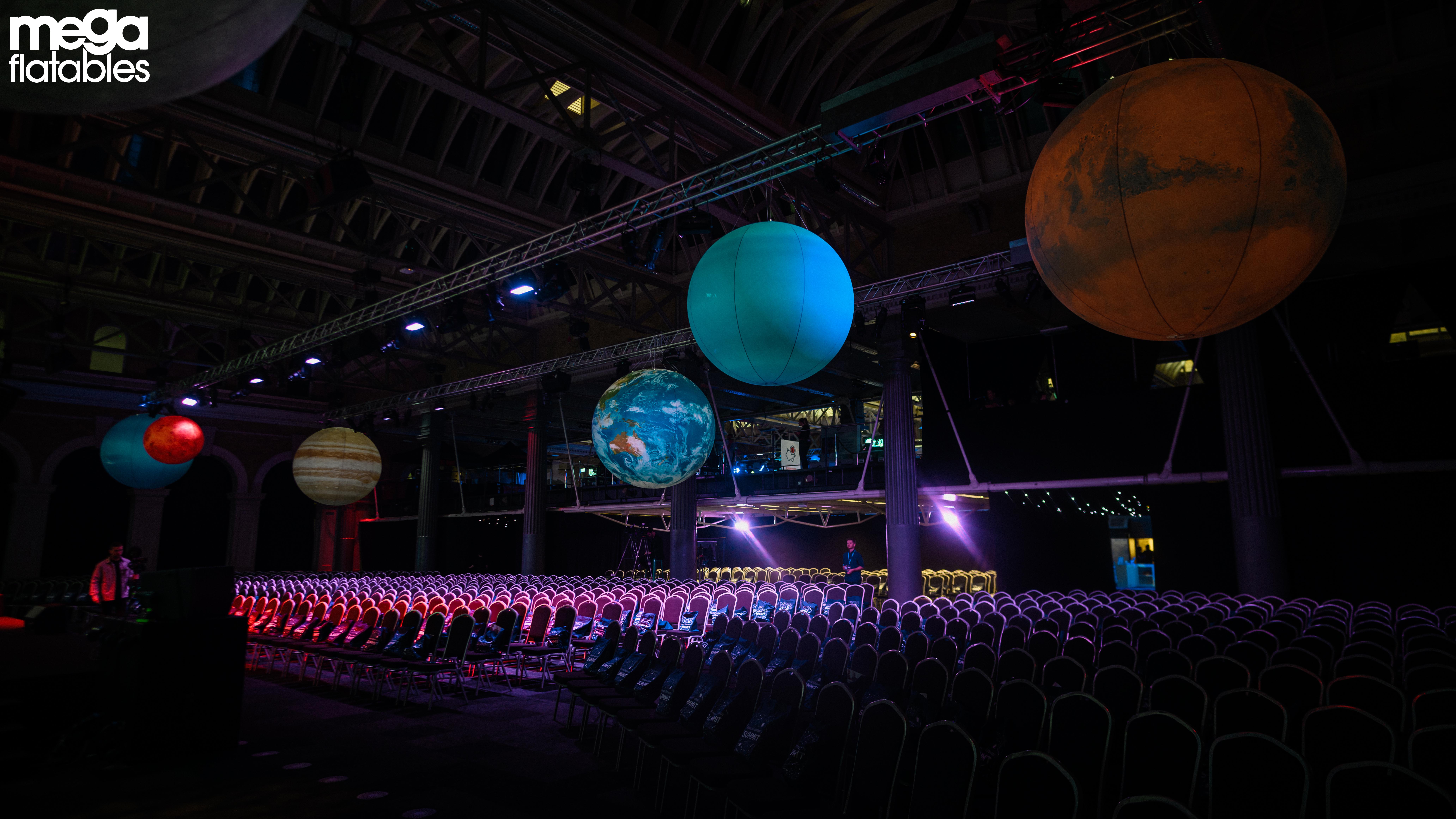 inflatable planets with lights
