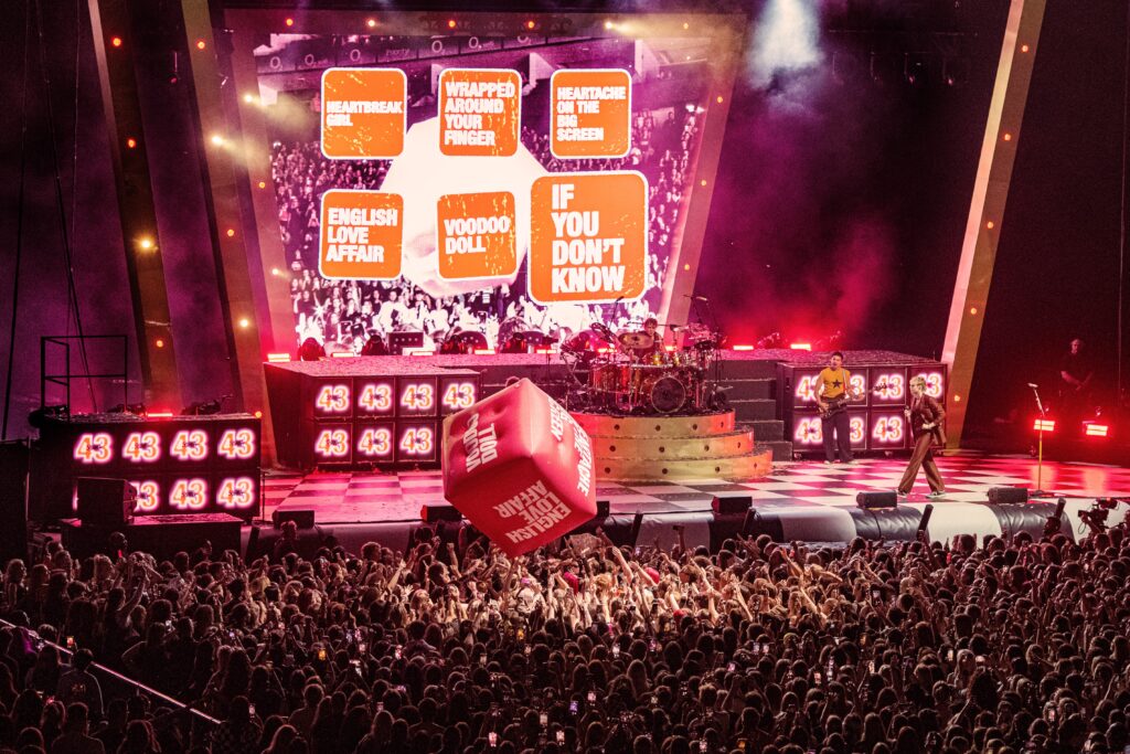 giant stage inflatable