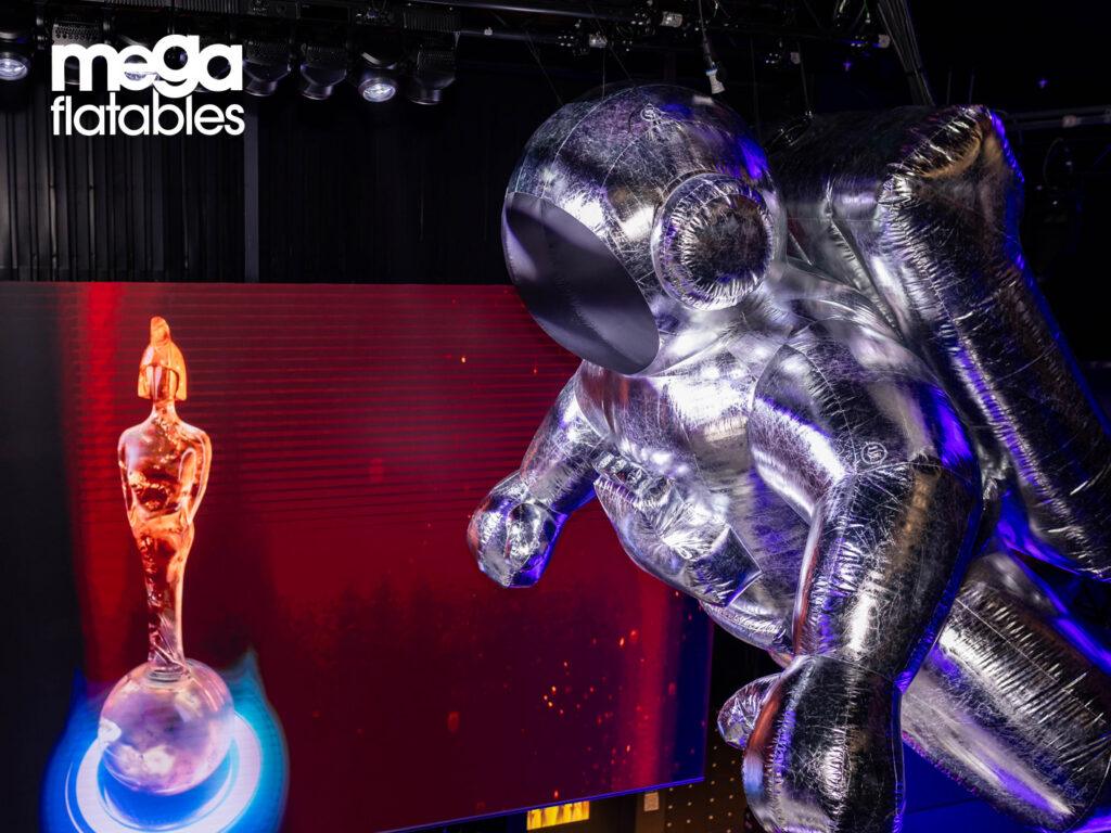 The brits Inflatable spaceman